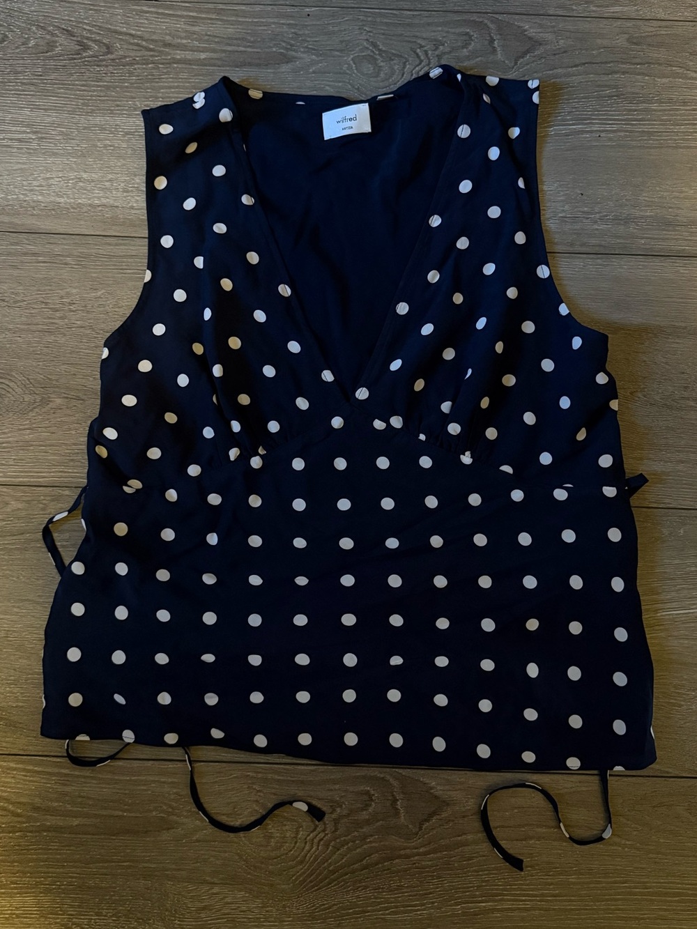 Aritiza Novelist Top